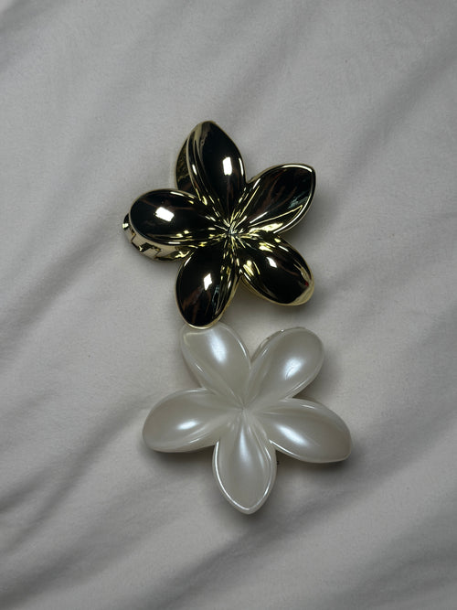 Divine flower clip