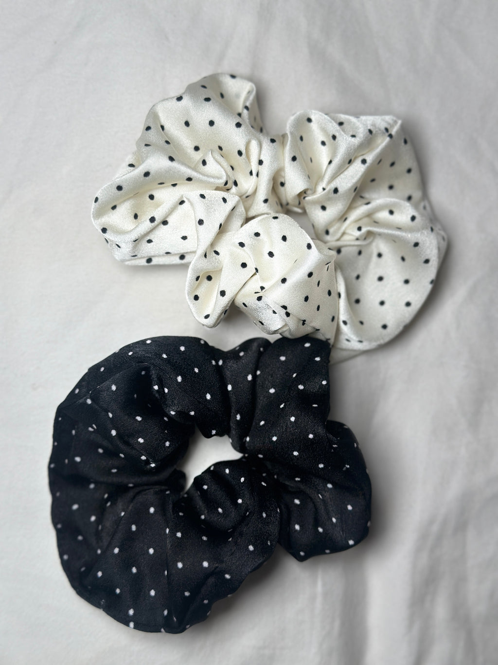 POLKA scrunchie