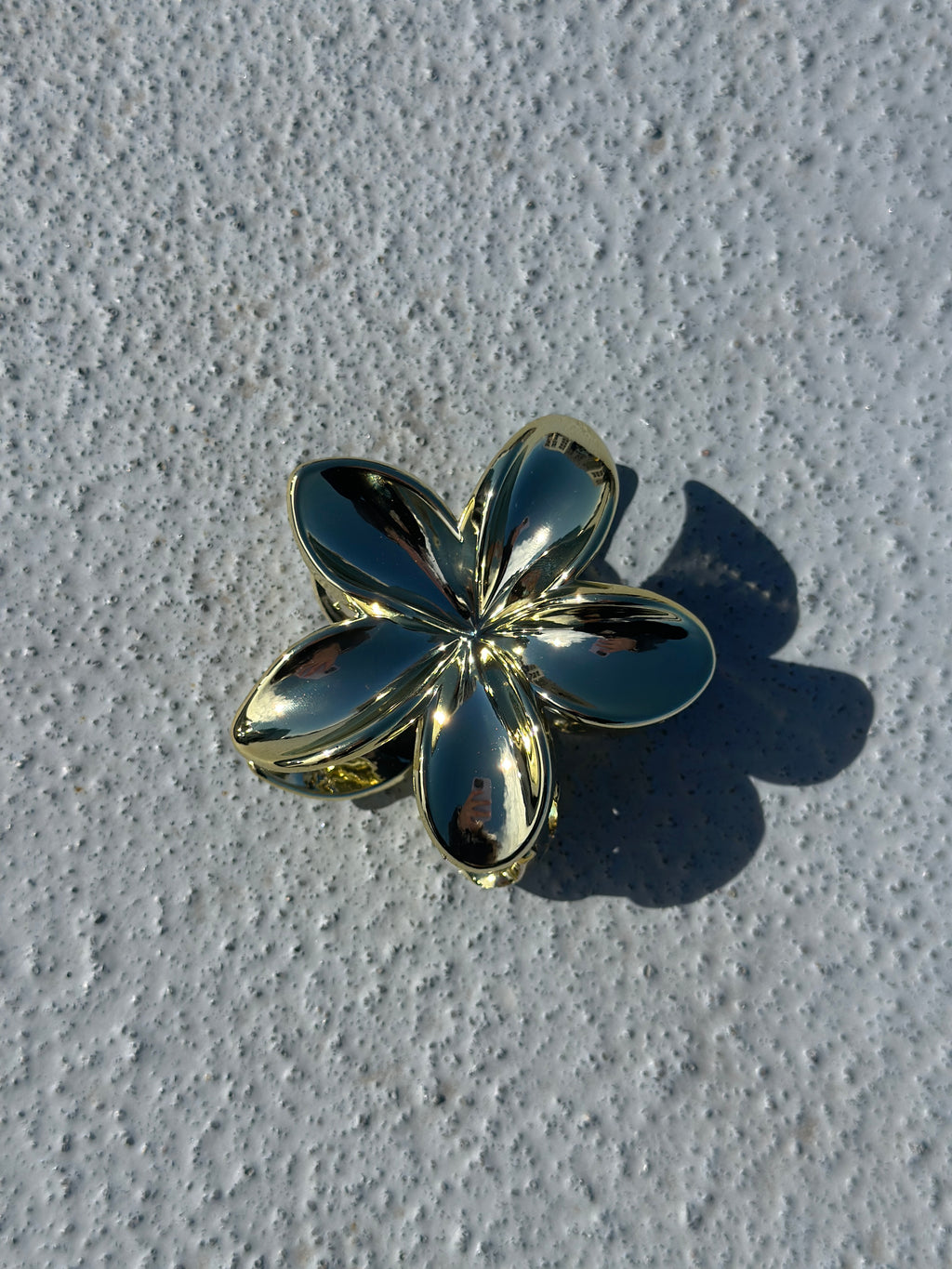 Divine flower clip