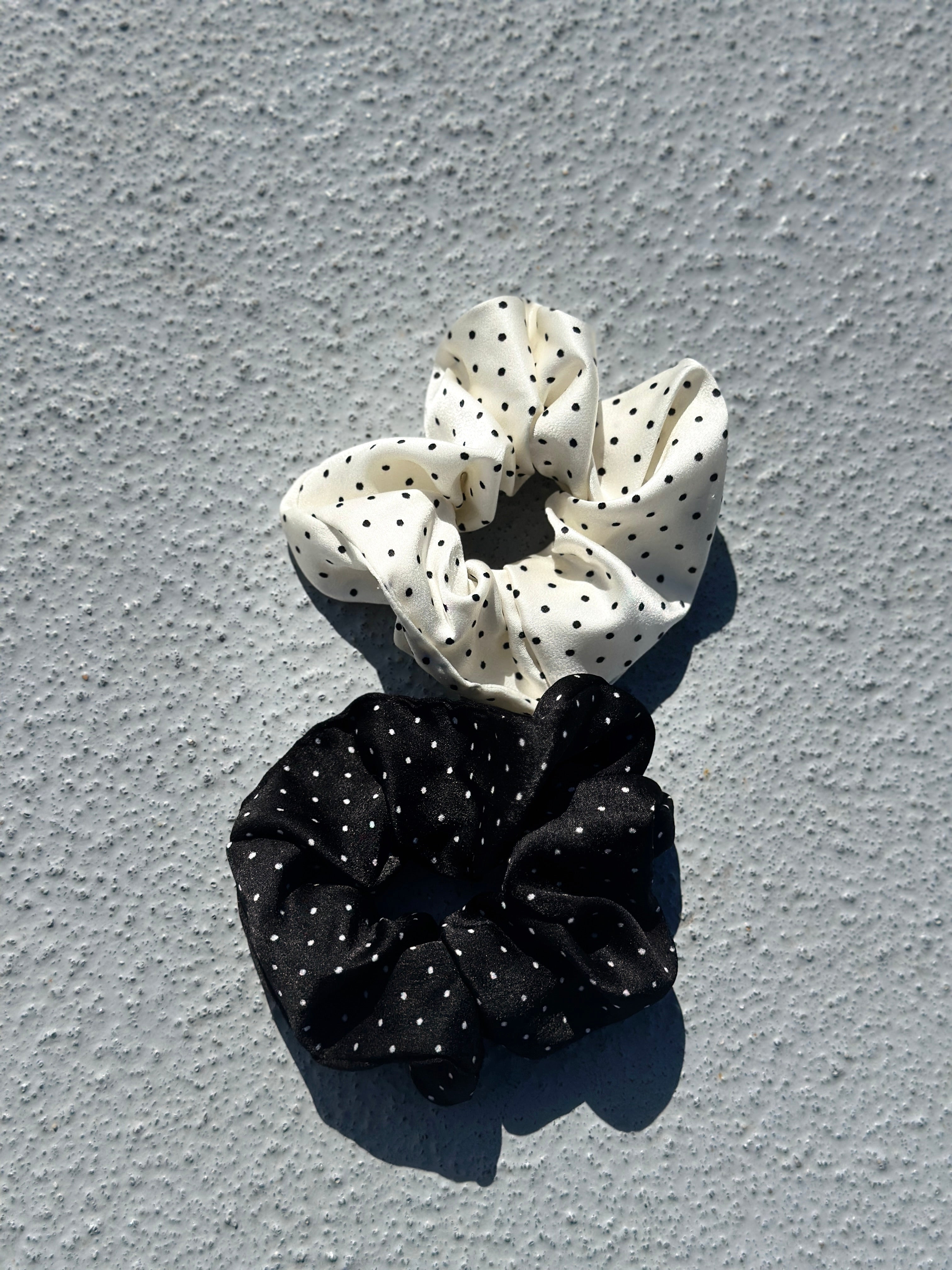 POLKA scrunchie