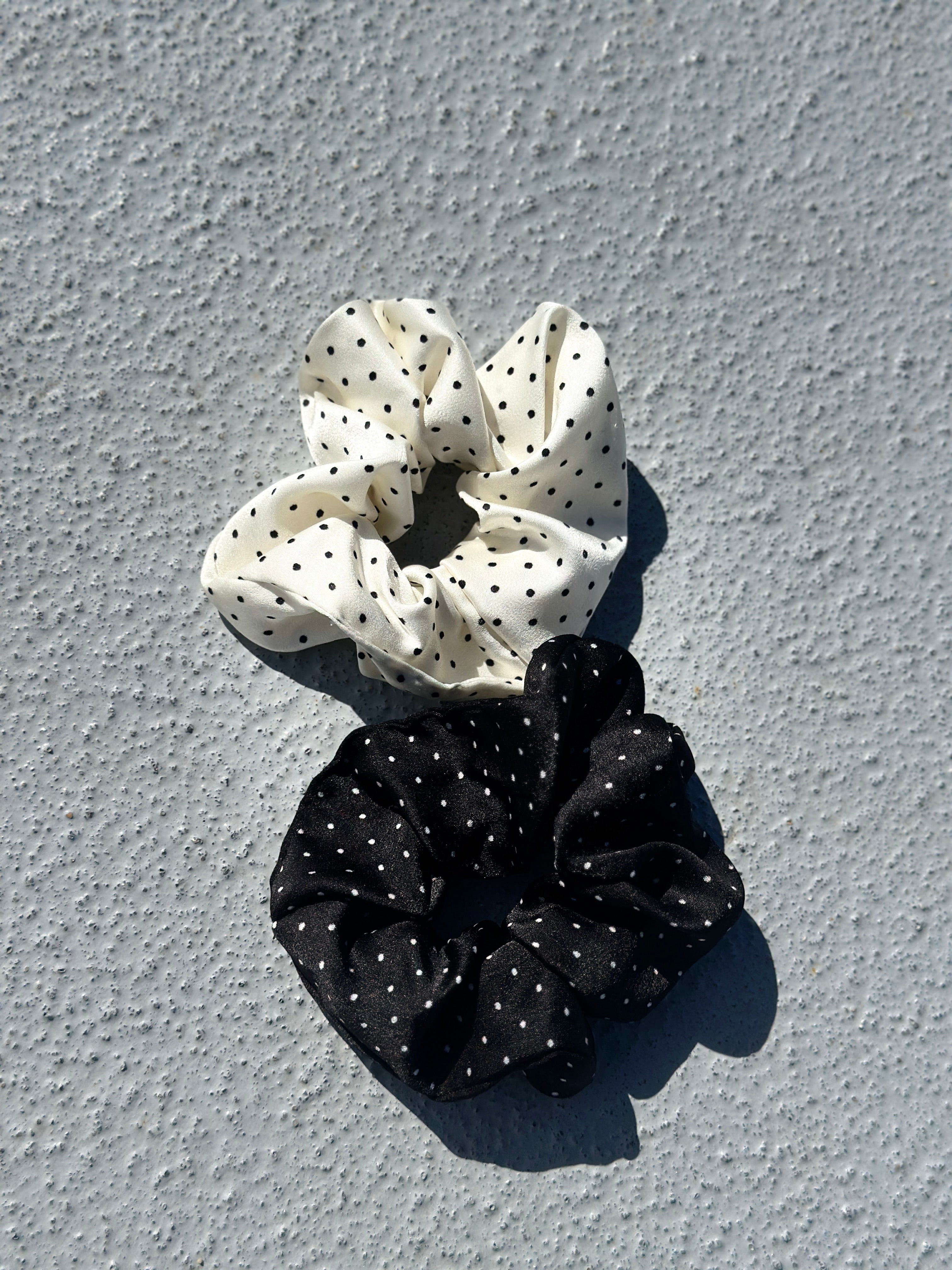 POLKA scrunchie