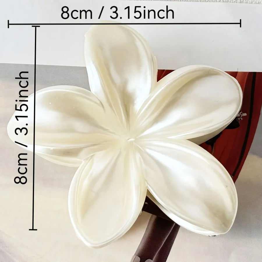 Divine flower clip